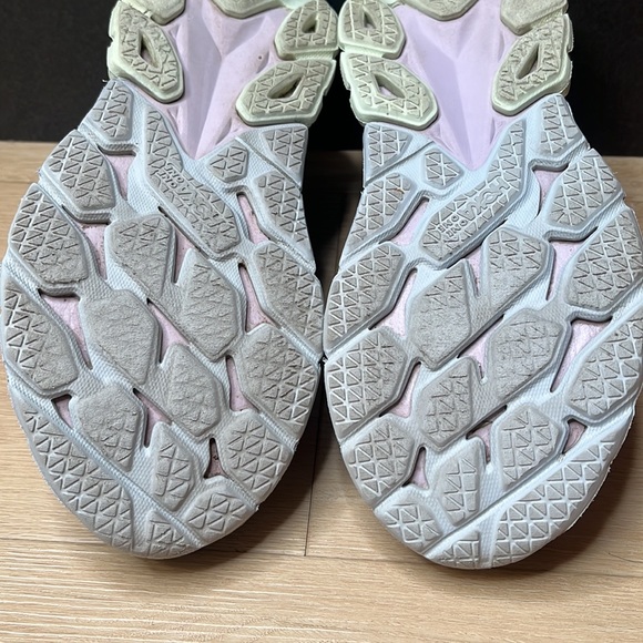 HOKA ONE ONE Clifton Edge Running Shoe Women Outer Space Orchid Hush SIZE 8 1/2 - Picture 12 of 12